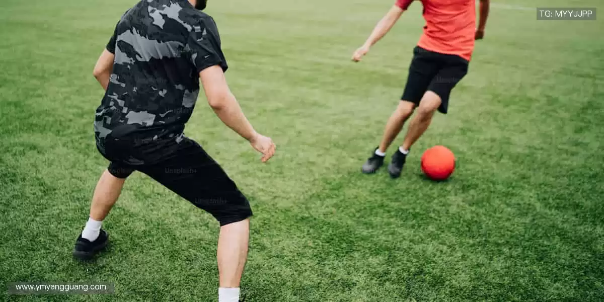 🎁【周边商城】限量潮品，把偶像的荣耀穿在身上！